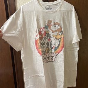 Looney Tunes graphic tee